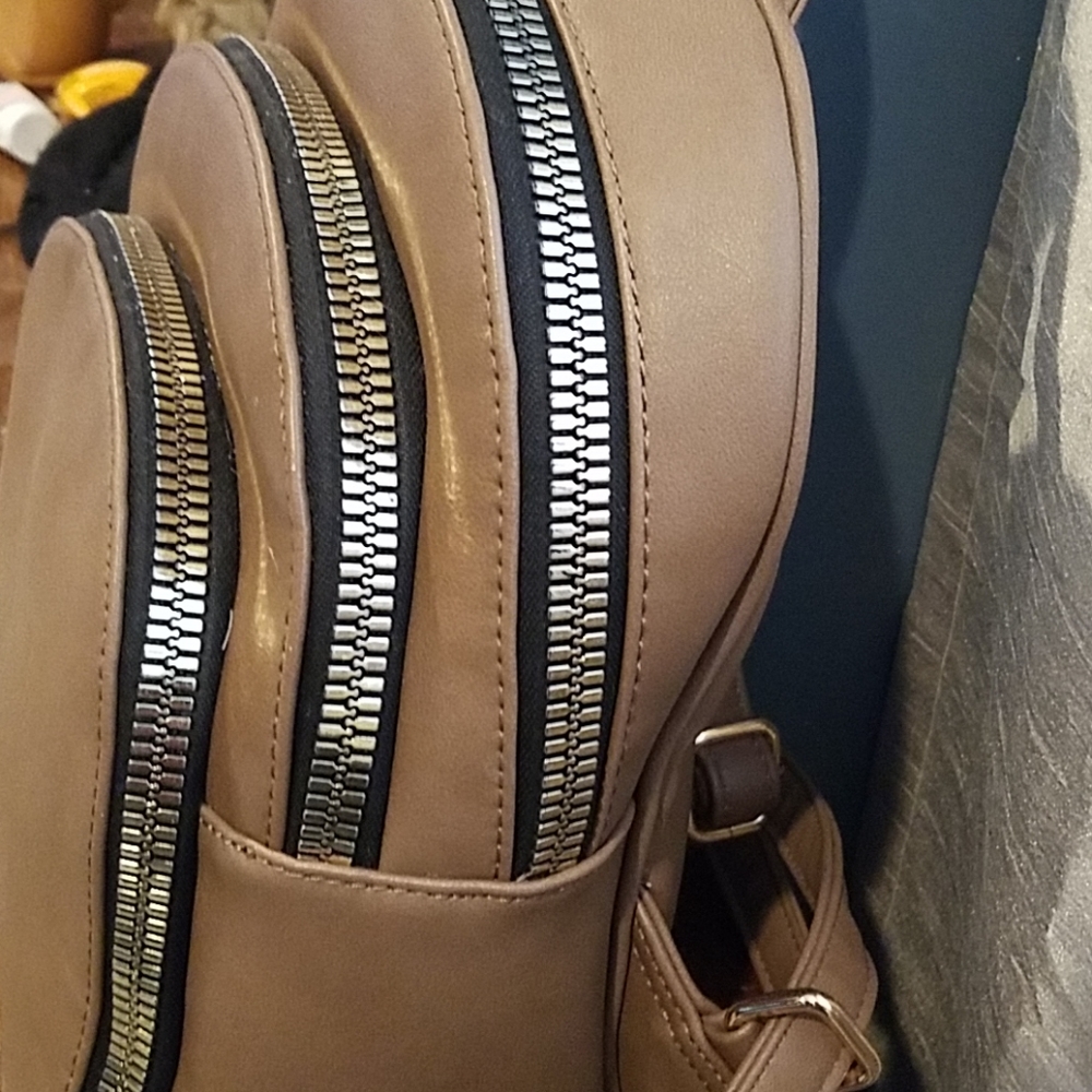 Purse backpack - Picture 2 of 2